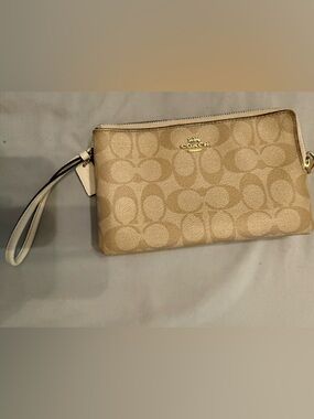 Coach Tan & Cream Signature Canvas Wristlet with Gold Hardware